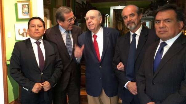 Congresistas del Apra se reunieron en Montevideo con expresidente de Uruguay