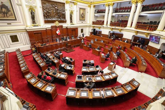 Congreso no escucha al Ejecutivo y rompe equilibrio de poderes.